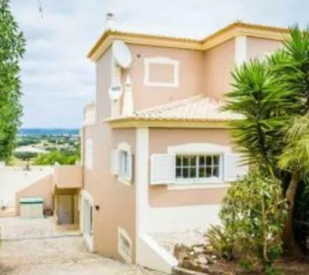 Casa Monchique *